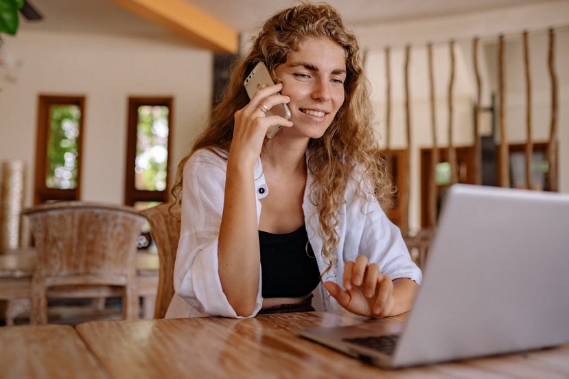 Dépannage - Problème de réception audio en appel avec nouveau téléphone Résoudre un problème de qualité d'appel téléphonique avec un nouveau smartphone en 5G