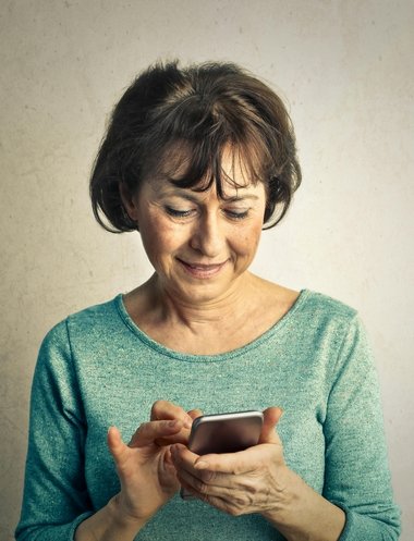 Computer basics and phone tutorials for beginners