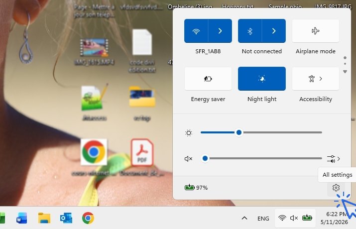 Windows Basics - How update Windows - Premiers Clics How to update Windows ? Easy tutorial for beguinners and seniors.